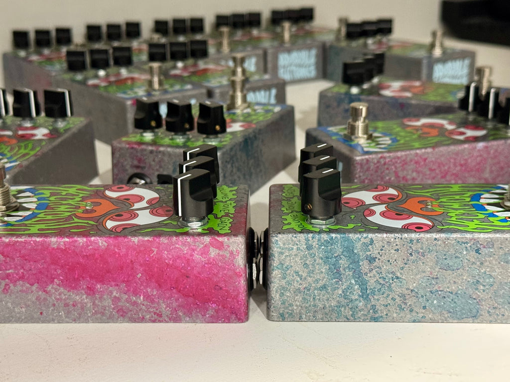 hellmouth pedal HECKMOUTH SUPER RARE RAINBOW – Abominable Electronics